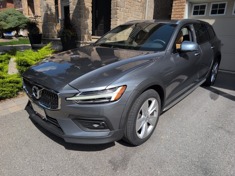 2021 Volvo V60 Cross Country